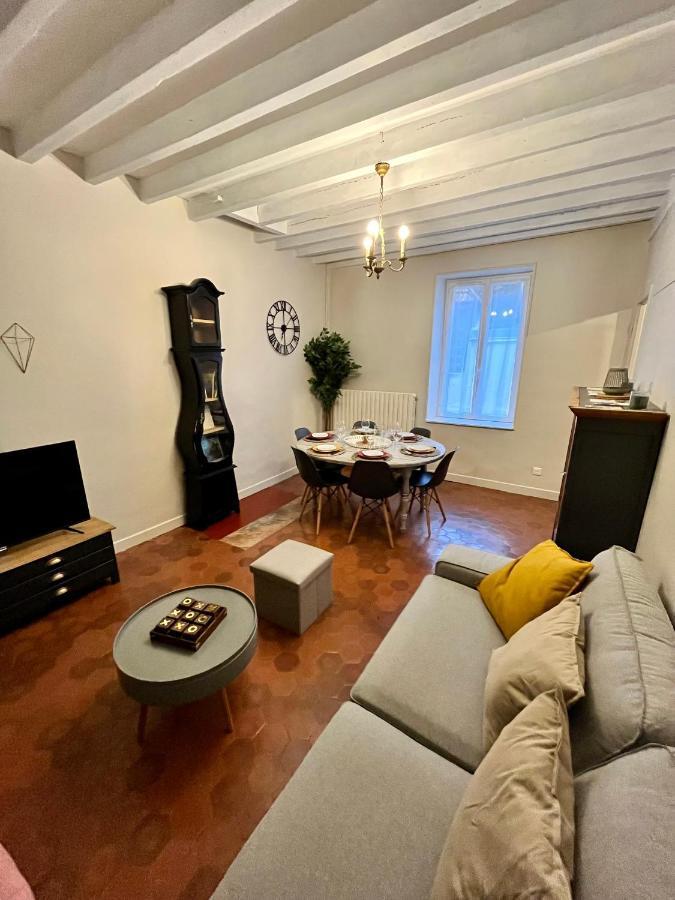 Les Deux L Du Vignoble Apartment Chablis Bagian luar foto