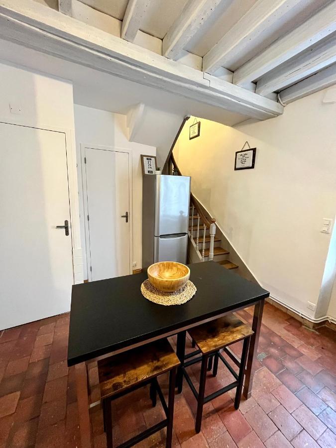 Les Deux L Du Vignoble Apartment Chablis Bagian luar foto